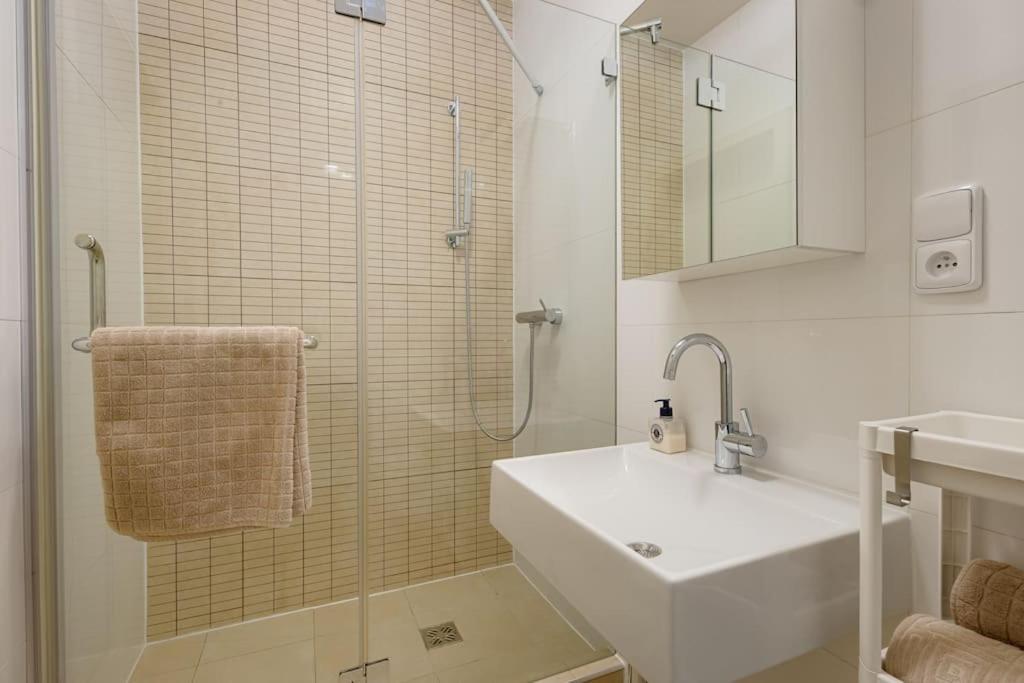 Deluxe Suite In Prime Location براغ المظهر الخارجي الصورة